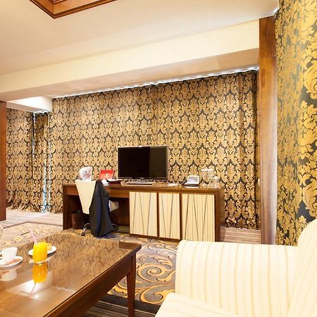 โรงแรมเมโทรโปลิส บิสตริซา ภายนอก รูปภาพ